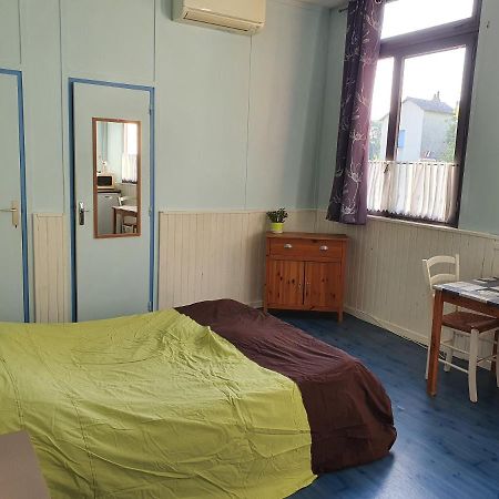 Camping Des 2 Rives- Chambres Etang-sur-Arroux Exterior photo